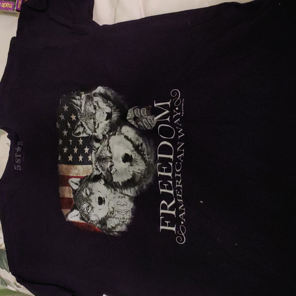 Mens t shirt
